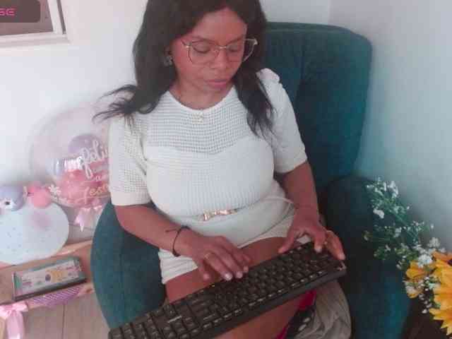 lizethrey73 webcam