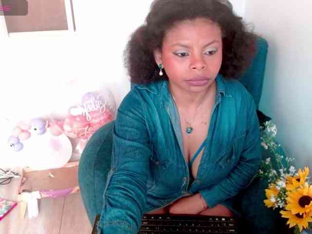 lizethrey73 webcam