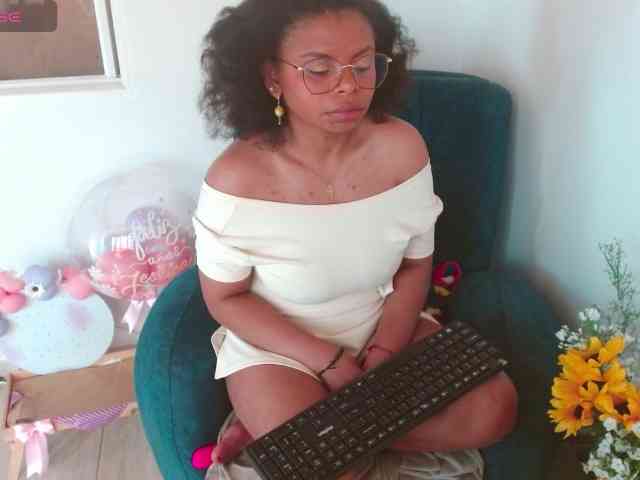 lizethrey73 webcam