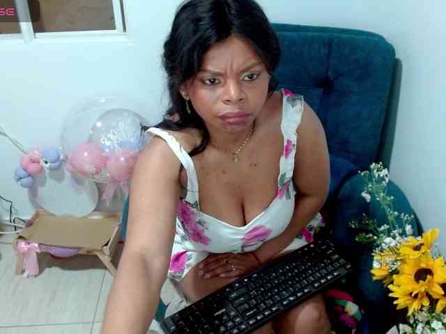 lizethrey73 webcam