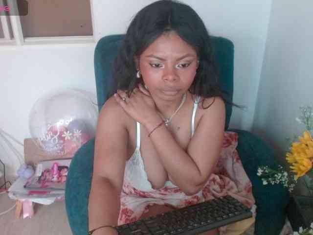 lizethrey73 webcam
