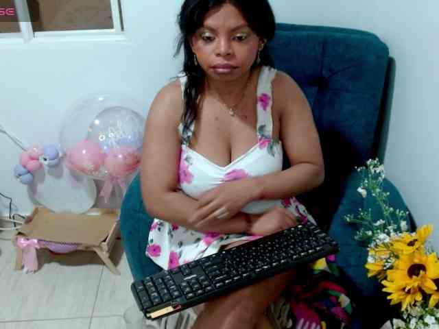 lizethrey73 webcam