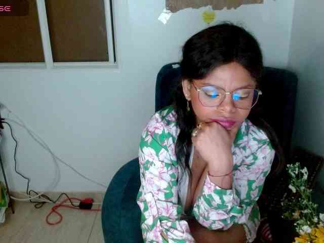 lizethrey73 webcam