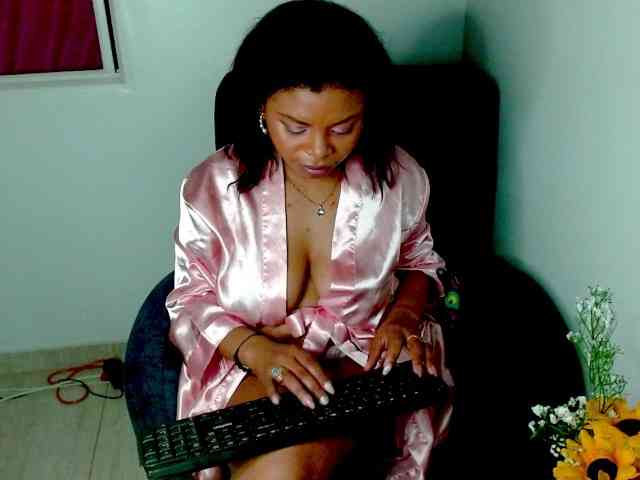 lizethrey73 webcam