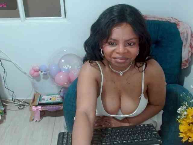 lizethrey73 webcam