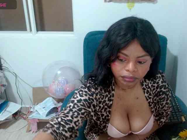 lizethrey73's live room