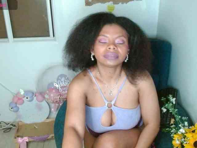 lizethrey73 webcam