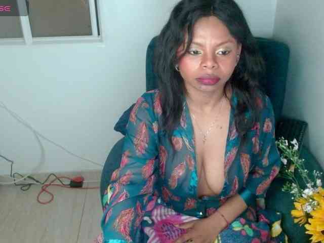 lizethrey73 webcam