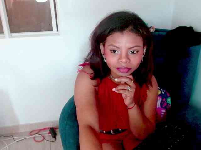 lizethrey73 Live Webcam on BongaCams