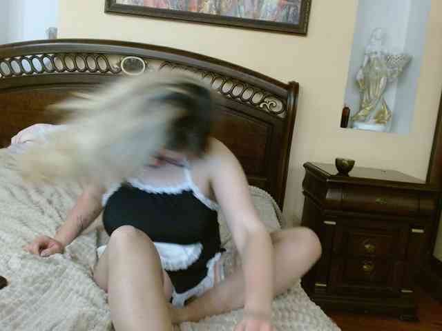 Elegant00Girl webcam