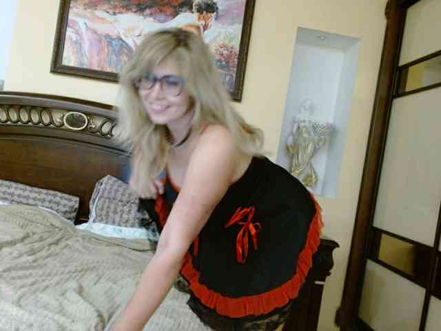Elegant00Girl webcam