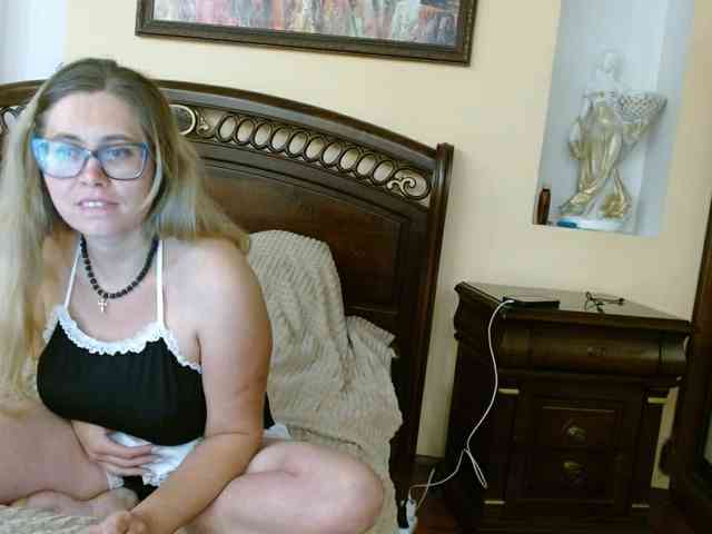 Elegant00Girl webcam