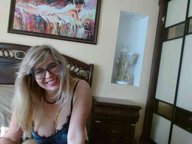 Elegant00Girl webcam