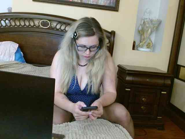 Elegant00Girl webcam