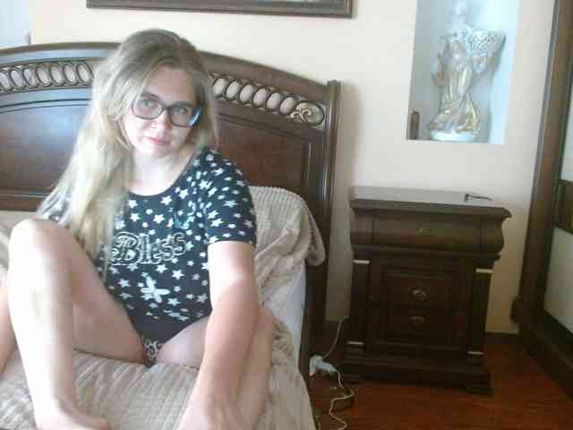 Crystal00Girl Live Webcam on BongaCams