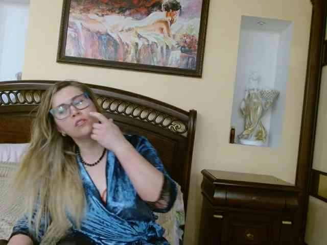 Elegant00Girl webcam