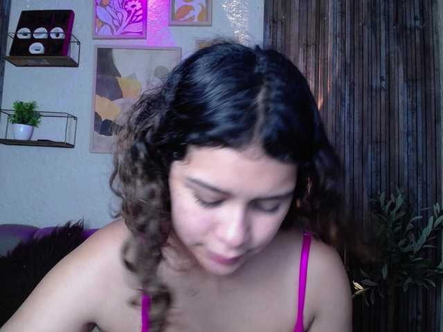 CurlyDani
