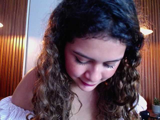 CurlyDani