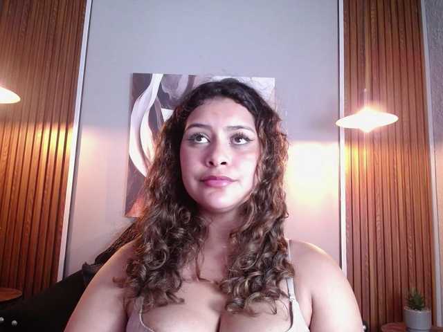 CurlyDani