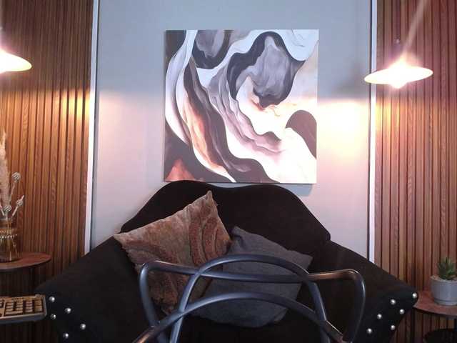 CurlyDani's BongaCams show and profile