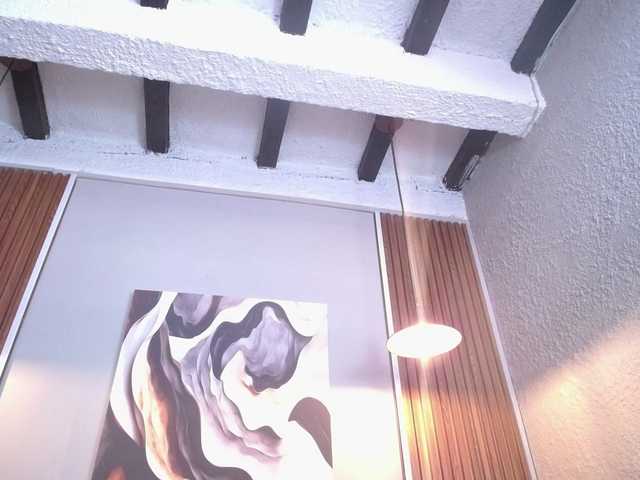 CurlyDani's BongaCams show and profile