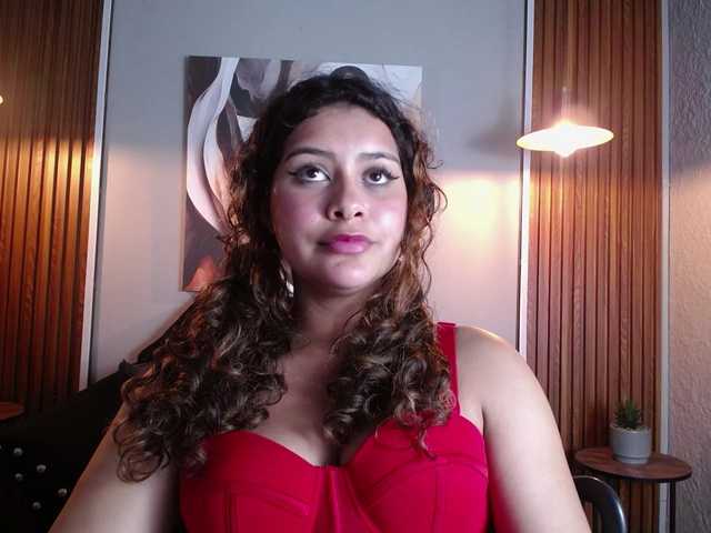 CurlyDani