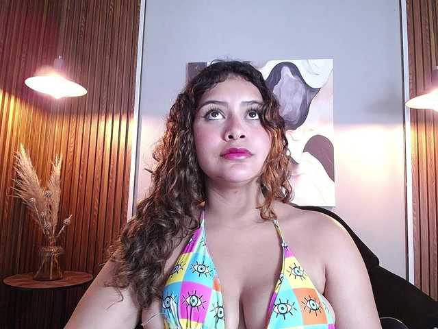 CurlyDani