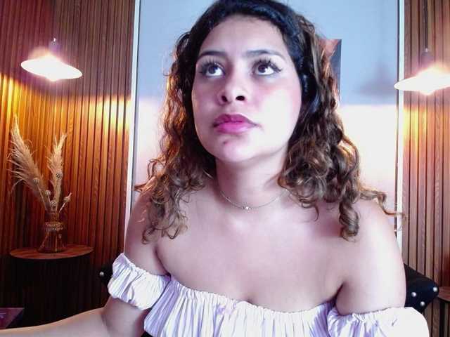 CurlyDani