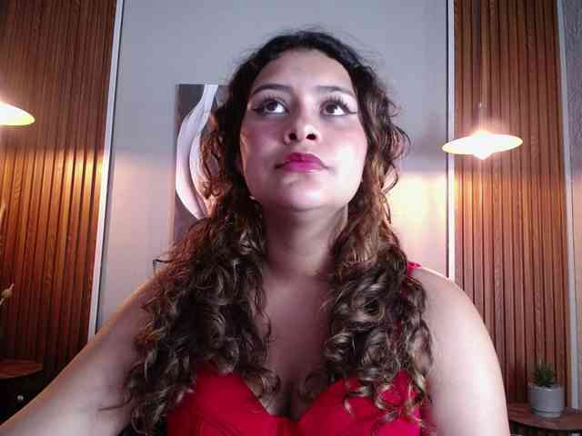CurlyDani