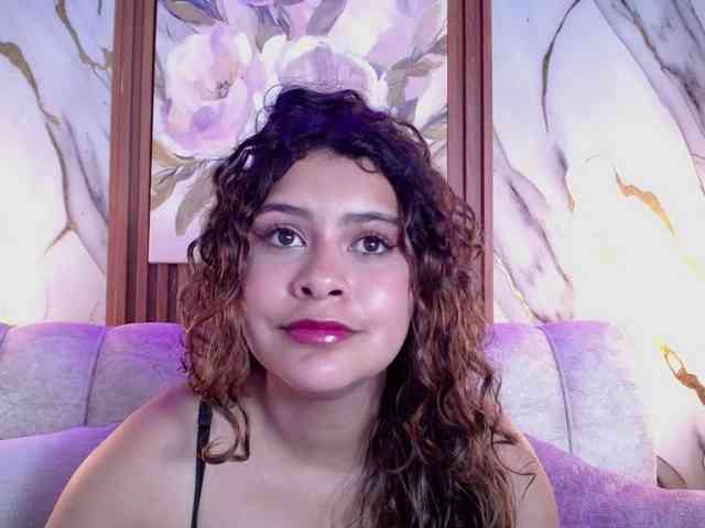 CurlyDani
