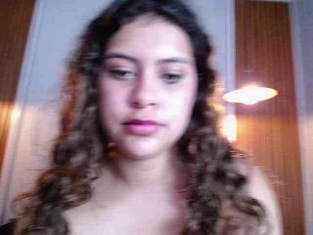 CurlyDani