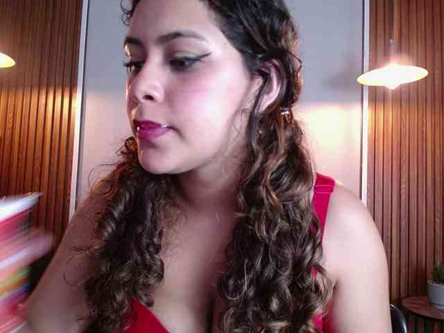 CurlyDani