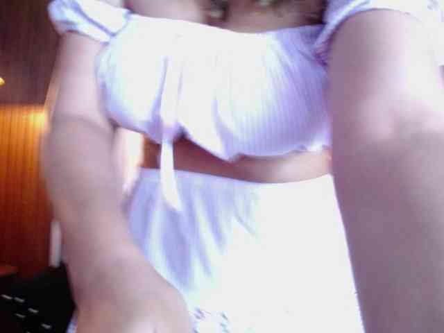 CurlyDani Live Webcam on BongaCams