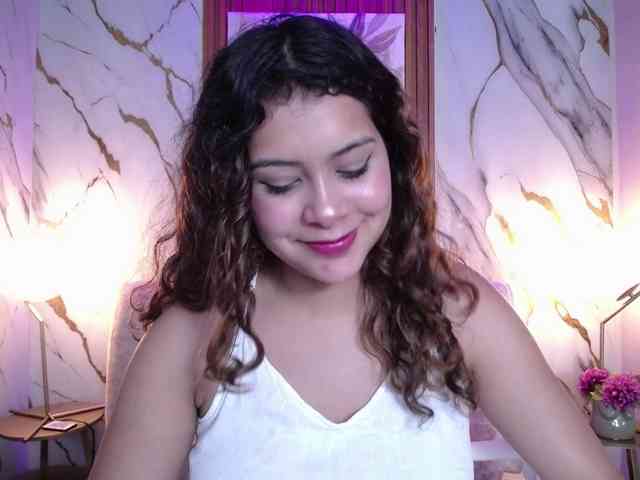 CurlyDani CurlyDani