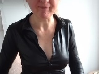 Lady_in_Red