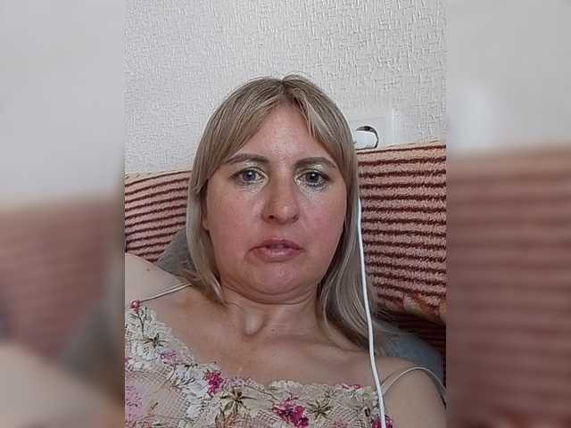 Lady_in_Red live webcam show