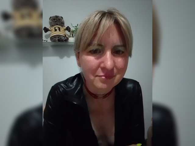Lady_in_Red live webcam show