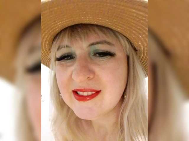 Preview of lady_in_red