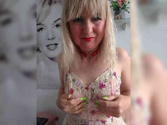Lady_in_Red
