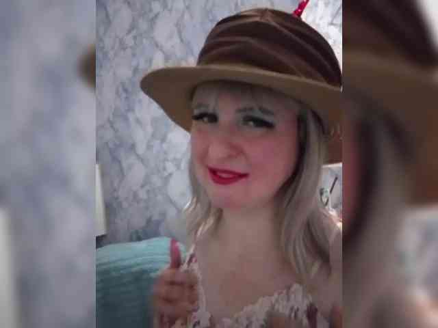 Lady_in_Red