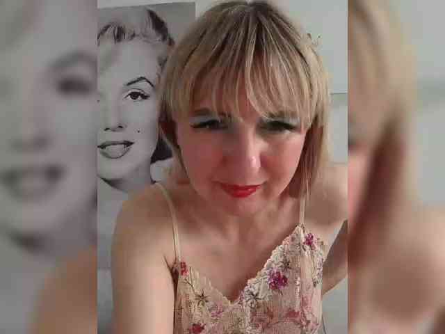 Lady_in_Red