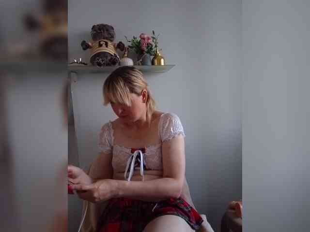 Lady_in_Red