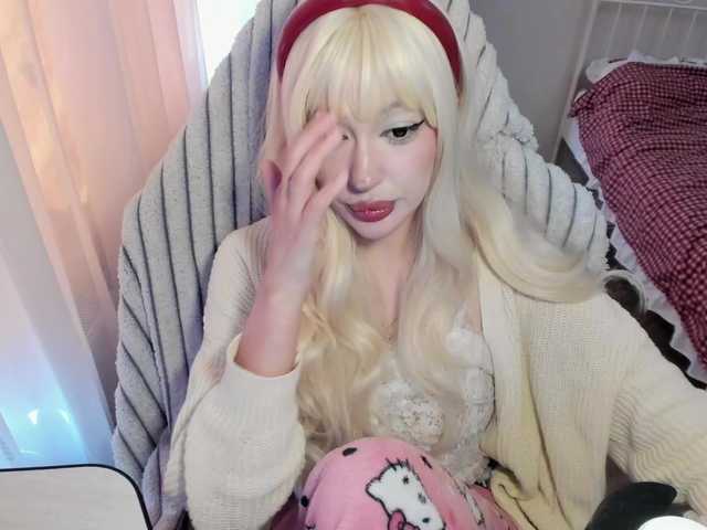pickmedepartment live cam on BongaCams
