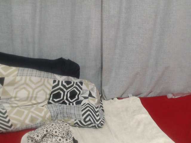 Sheila80's BongaCams show and profile