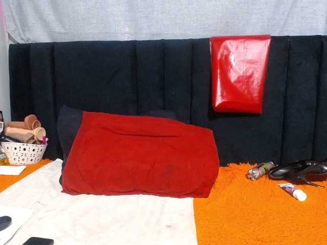 Sheila80 live cam on BongaCams