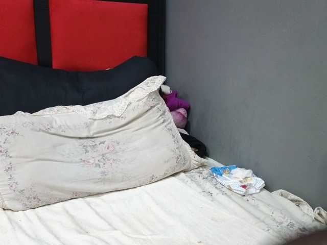 Sheila80 live cam preview