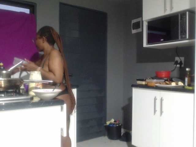 Sheila80 live cam on BongaCams