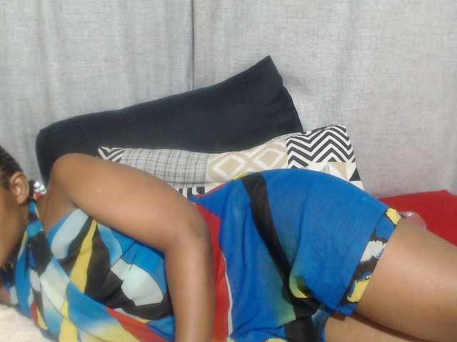 Sheila80's BongaCams show and profile