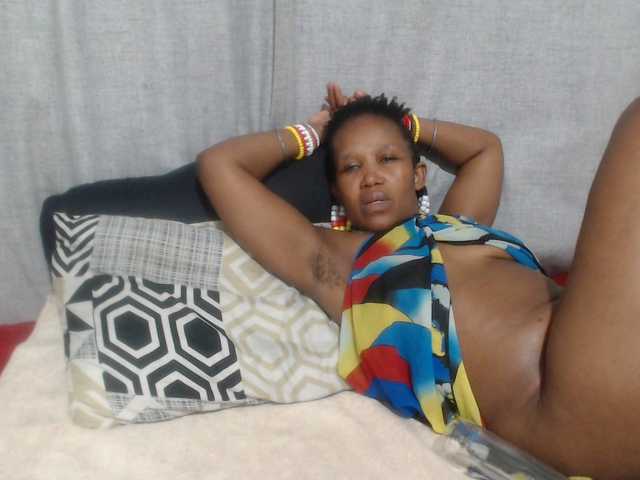 Sheila80's BongaCams show and profile