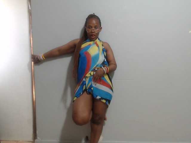 Sheila80 live cam on BongaCams